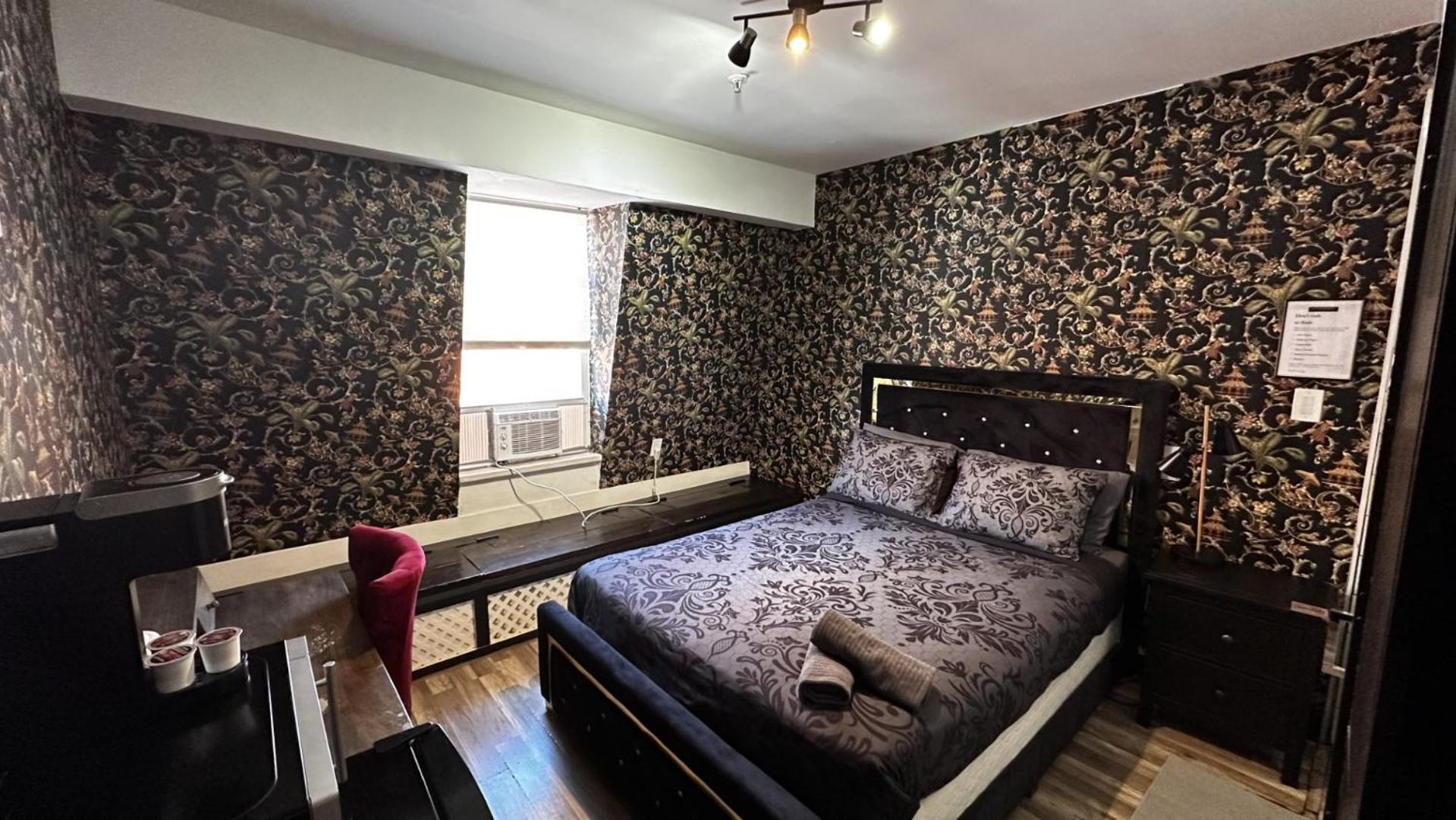 Hotel Queen Nest Toronto